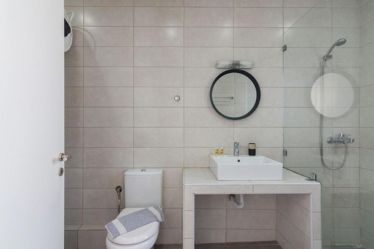 Classic Apartment For 4 People A เอเธนส์ ภายนอก รูปภาพ