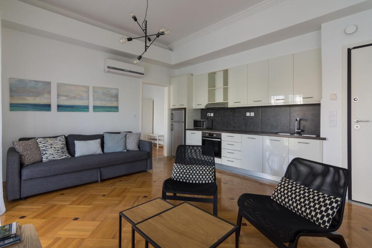 Classic Apartment For 4 People A เอเธนส์ ภายนอก รูปภาพ
