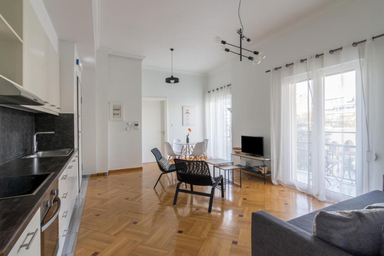 Classic Apartment For 4 People A เอเธนส์ ภายนอก รูปภาพ